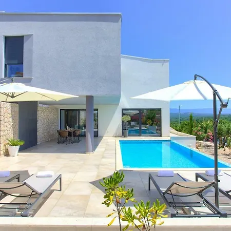 Silente Villa *