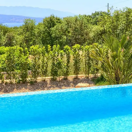 Willa Silente Salatić