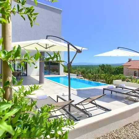 Silente Villa Salatić