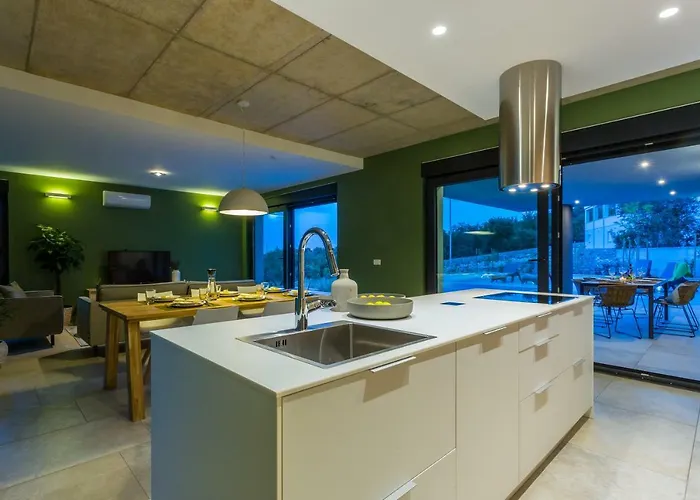 Silente Villa *